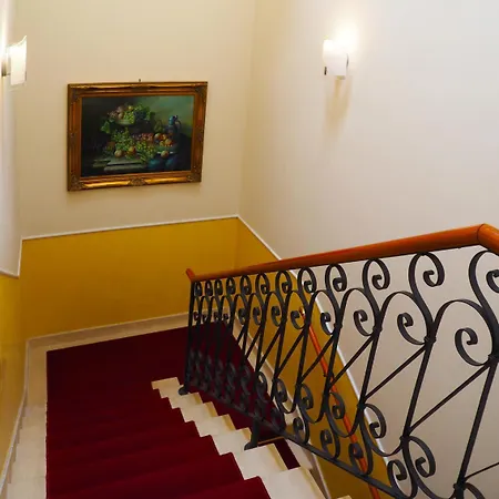 Hotel Cris